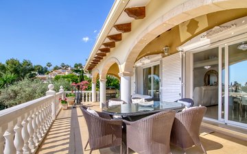 Property slide 25
