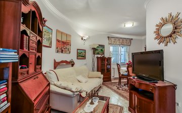 Property slide 20