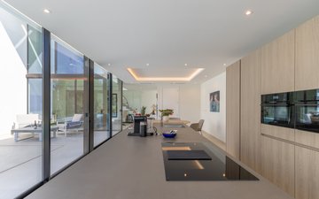 Property slide 10