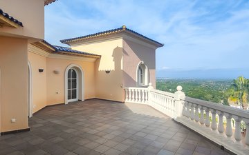 Property slide 18