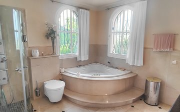 Property slide 20