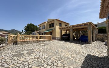 Property slide 25