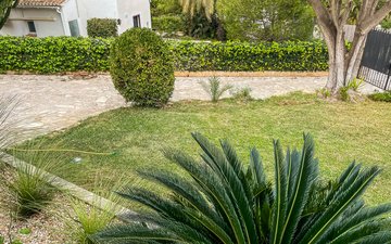 Property slide 22