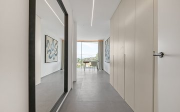 Property slide 25