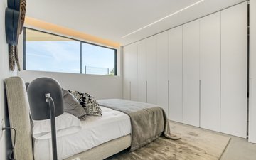 Property slide 17