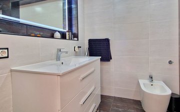 Property slide 30