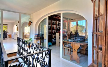 Property slide 21