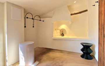 Property slide 10