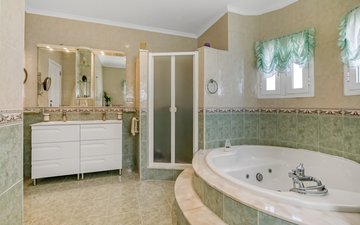 Property slide 14