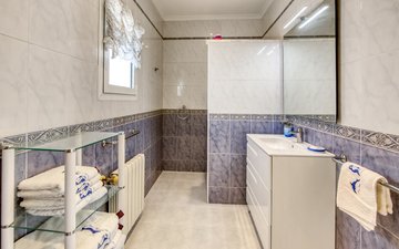 Property slide 19