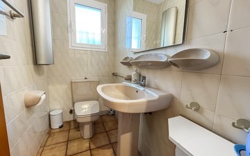 Property slide 12