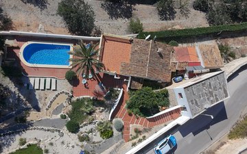 Property slide 31