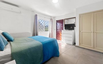 Property slide 21