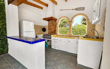 Property slide 21
