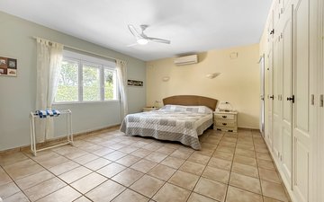 Property slide 10