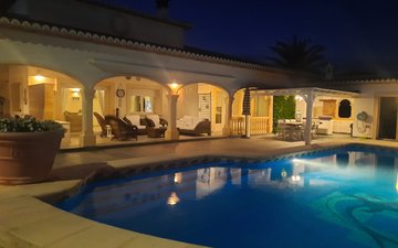 Property slide 22