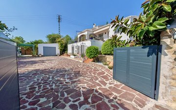 Property slide 35