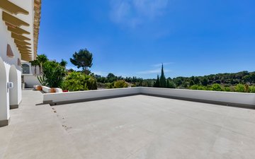 Property slide 28