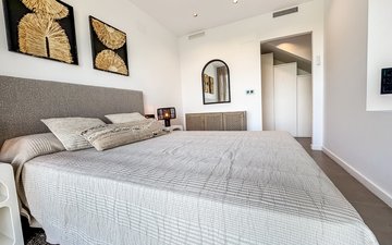 Property slide 21