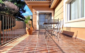 Property slide 20