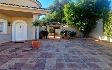 Property slide 47