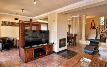 Property slide 14