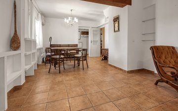 Property slide 6