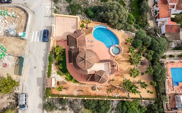 Property slide 17