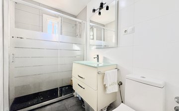 Property slide 20