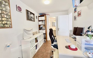 Property slide 24