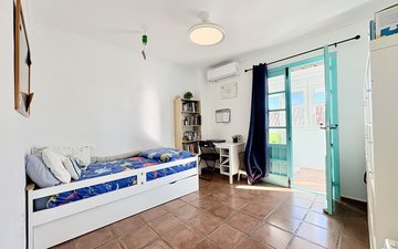 Property slide 19
