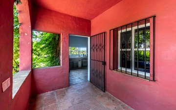 Property slide 24