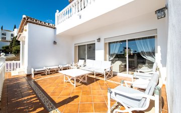 Property slide 50