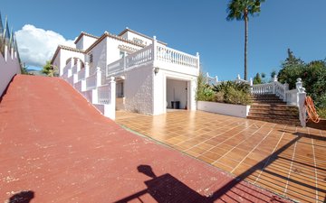 Property slide 46