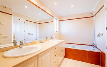 Property slide 39