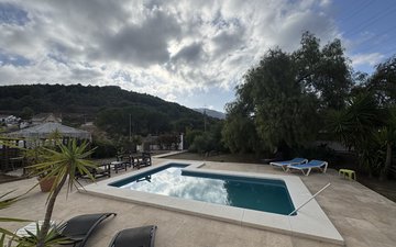 Property slide 48