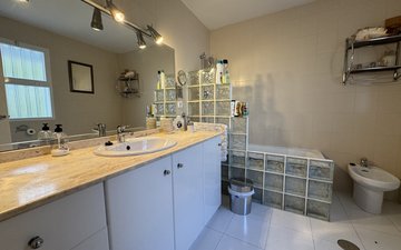 Property slide 44