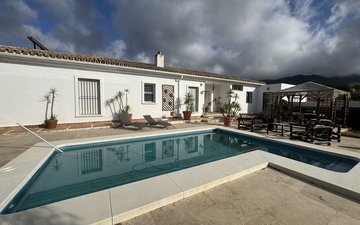 Property slide 31