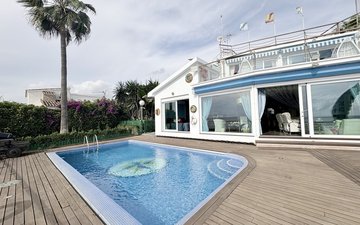 Property slide 10