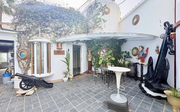 Property slide 48