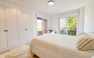 Property slide 32
