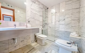 Property slide 25