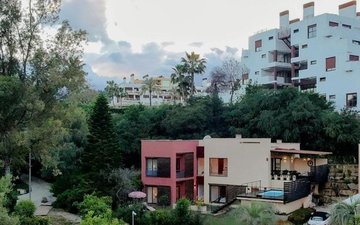 Property slide 31