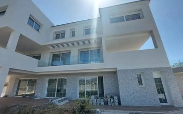 Property slide 37