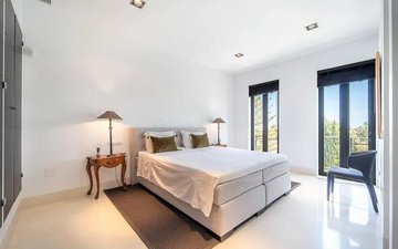 Property slide 31