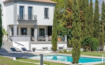 Property slide 18