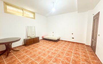 Property slide 38