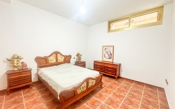 Property slide 25