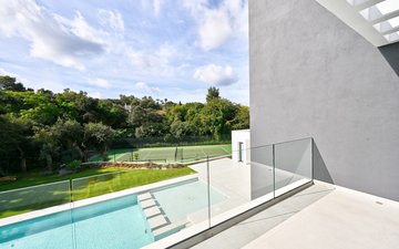 Property slide 15