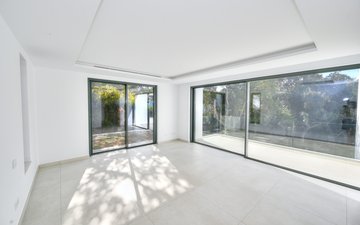 Property slide 16